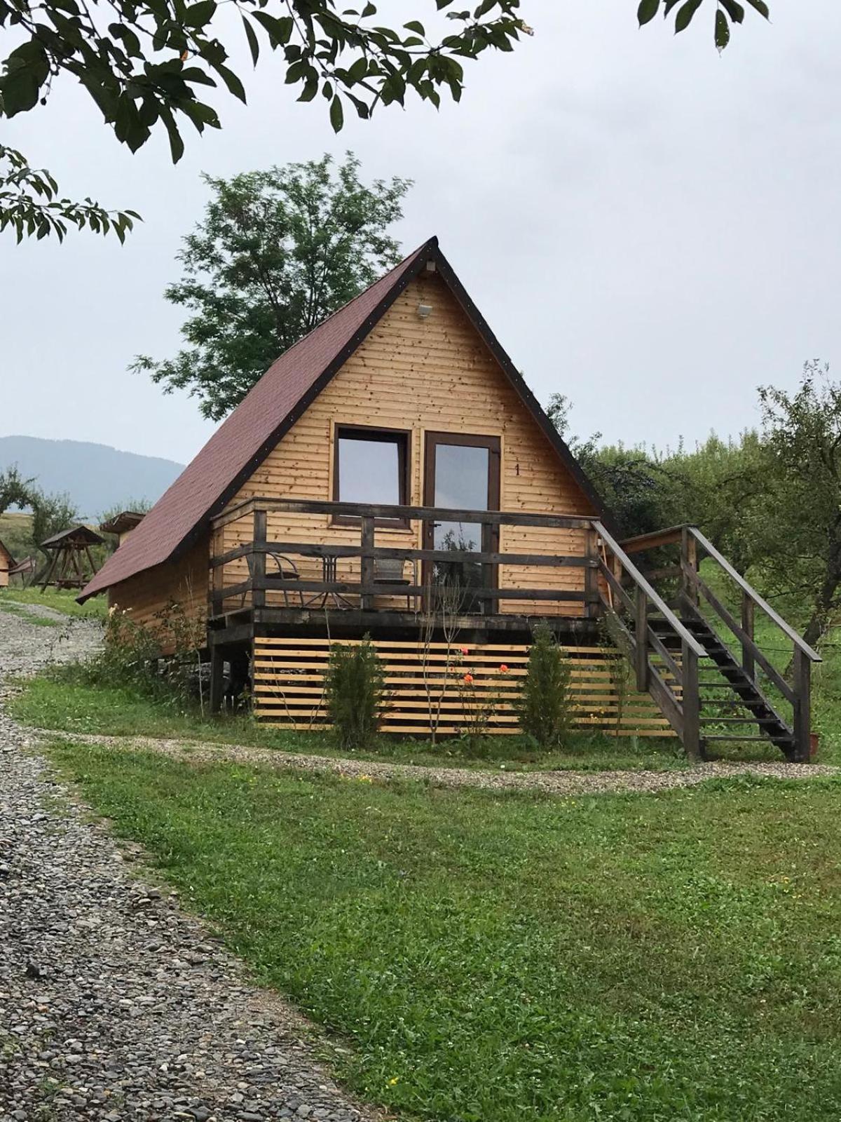 Cabanele Lu' Dinu Árgyasudvarhely Kültér fotó